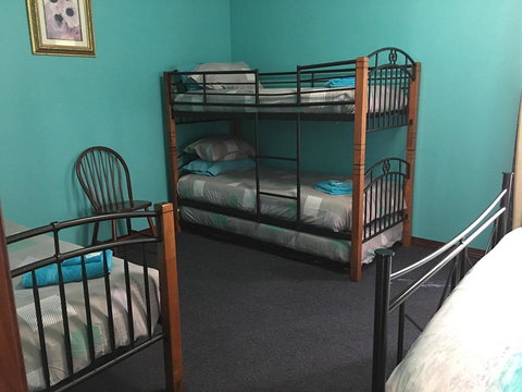 Blue Wren Bungalow - Maitland Accommodation 9