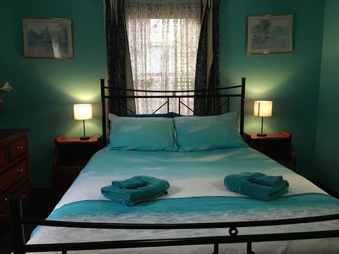 Blue Wren Bungalow - Maitland Accommodation 3