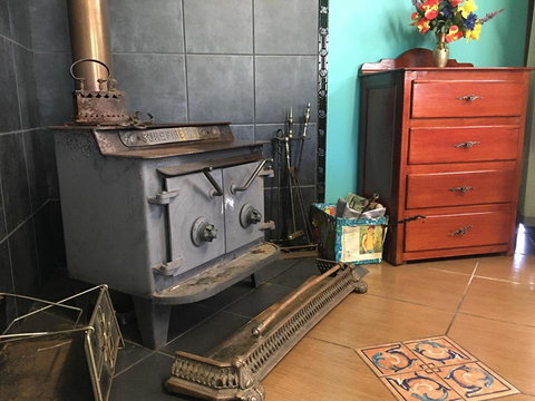 Blue Wren Bungalow - Maitland Accommodation 10