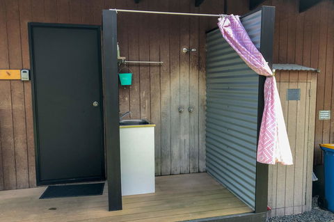 BAY OF FIRES ECO HUT Off Grid Experience At Binalong Bay - Maitland Accommodation 17