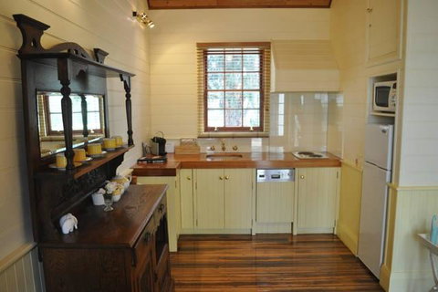 The Mill House Cottage - Maitland Accommodation 8