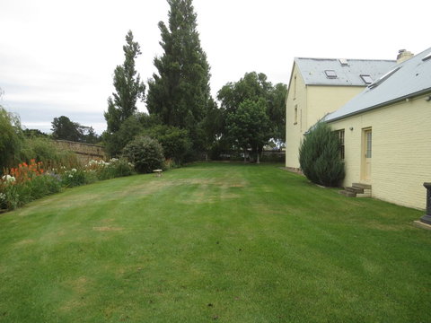 The Mill House Cottage - Maitland Accommodation 3
