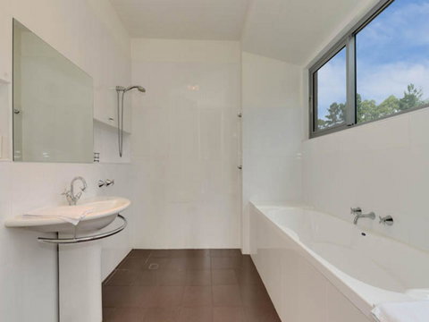 Cloudy Bay Lagoon Estate - Maitland Accommodation 14