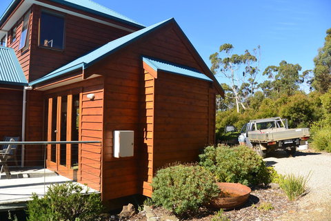 The Tree House - Maitland Accommodation 3
