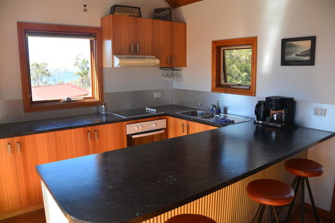 The Tree House - Maitland Accommodation 8