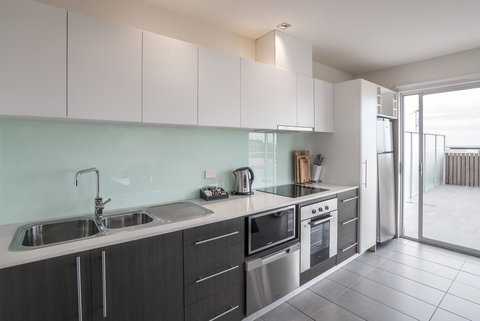 The Apollo - Maitland Accommodation 25