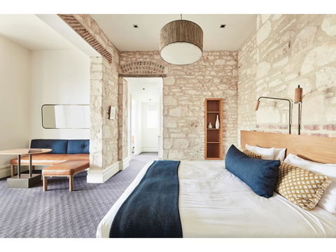 Hotel Sorrento - Maitland Accommodation 2
