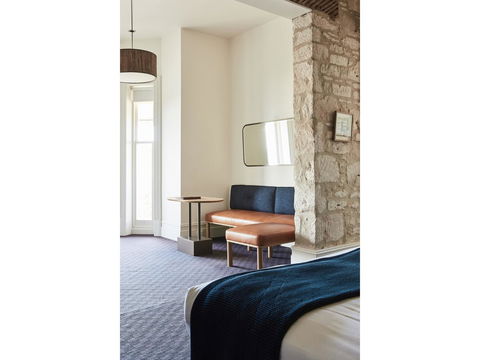 Hotel Sorrento - Maitland Accommodation 11