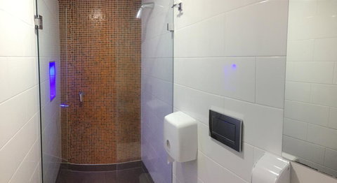 Europa Melbourne - Maitland Accommodation 12