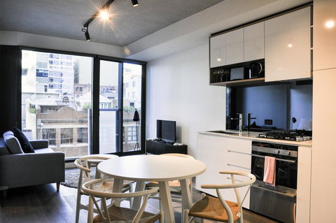 Mono Apartments On La Trobe Street - Maitland Accommodation 0