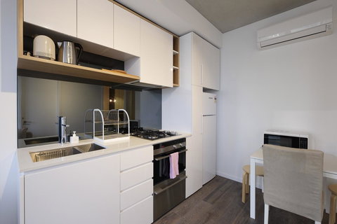 Mono Apartments On La Trobe Street - Maitland Accommodation 18