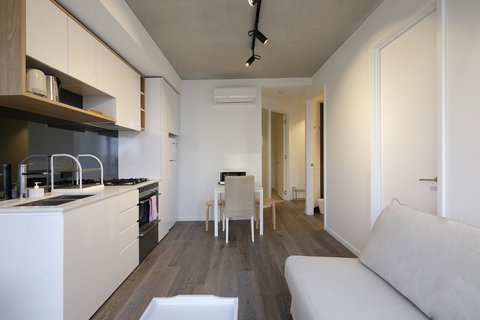 Mono Apartments On La Trobe Street - Maitland Accommodation 19