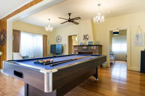 Nautique Beach House - Maitland Accommodation 4