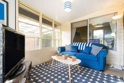 Nautique Beach House - Maitland Accommodation 12