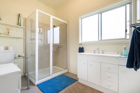 Nautique Beach House - Maitland Accommodation 14