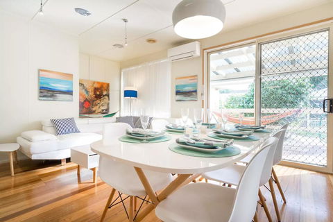 Nautique Beach House - Maitland Accommodation 0