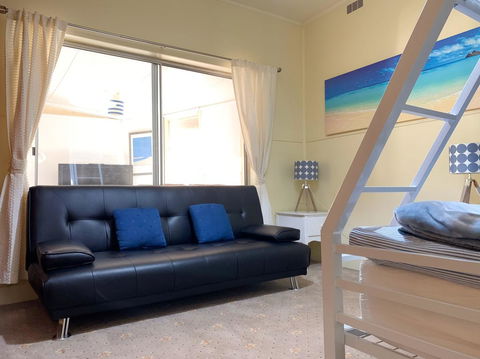 Nautique Beach House - Maitland Accommodation 10