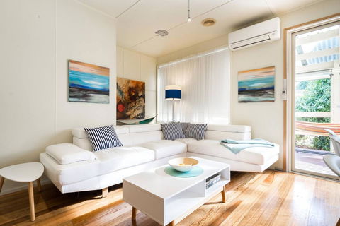 Nautique Beach House - Maitland Accommodation 2