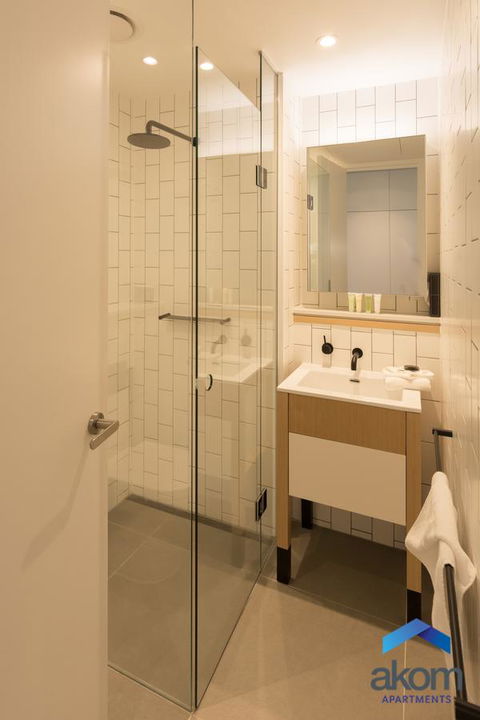 AKOM AT Docklands - Maitland Accommodation 17