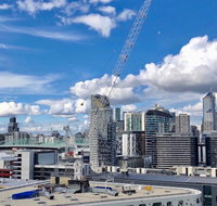 Pride Docklands Waterfront Apartment City View - Maitland Accommodation