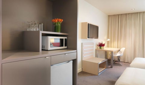 Travelodge Hotel Melbourne Docklands - Maitland Accommodation 13