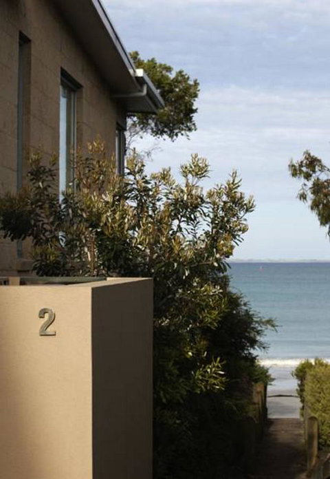 Battery Cove Beach Front Apartment - Maitland Accommodation 17