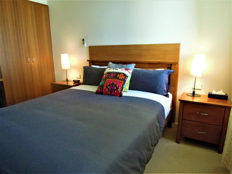 Plough Hotel - Maitland Accommodation 5