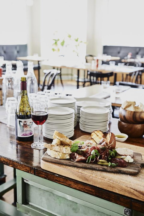 Plough Hotel - Maitland Accommodation 23