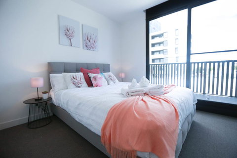 Box Hill 2 Bedroom Apt (La Maison) 02 - Maitland Accommodation 3