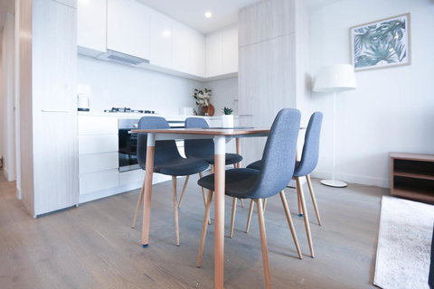 Box Hill 2 Bedroom Apt (La Maison) 02 - Maitland Accommodation 1