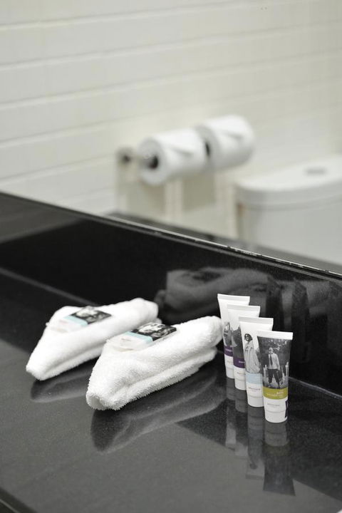Mercure North Melbourne - Maitland Accommodation 16