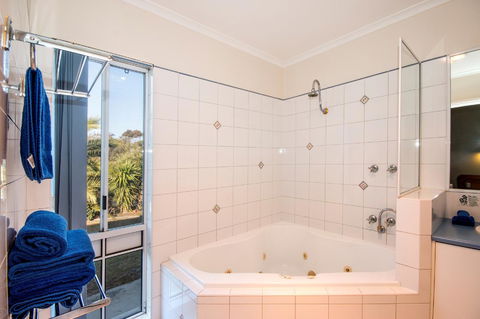 Torquay Tropicana Motel - Maitland Accommodation 17
