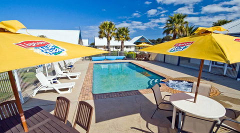 Torquay Tropicana Motel - Maitland Accommodation 1