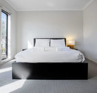 Point Cook Home with a Lovely View in Salt Water - Maitland Accommodation