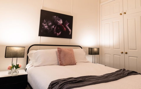 The Orchard House - Maitland Accommodation 12