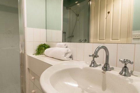 The Orchard House - Maitland Accommodation 4