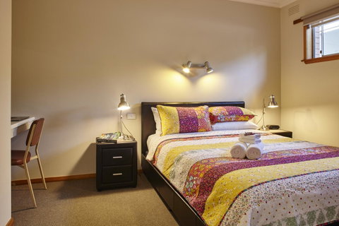 Goldfield Holiday Units - Maitland Accommodation 1