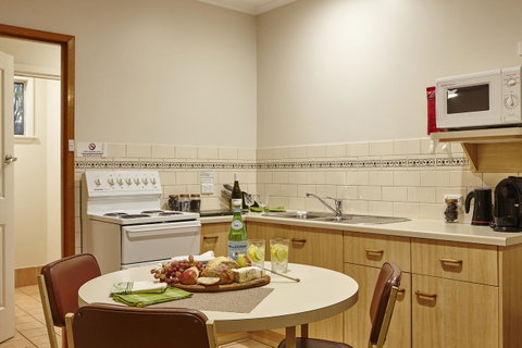 Goldfield Holiday Units - Maitland Accommodation 8