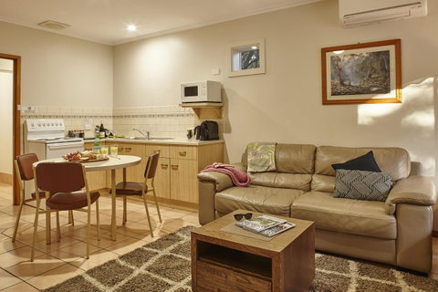 Goldfield Holiday Units - Maitland Accommodation 10