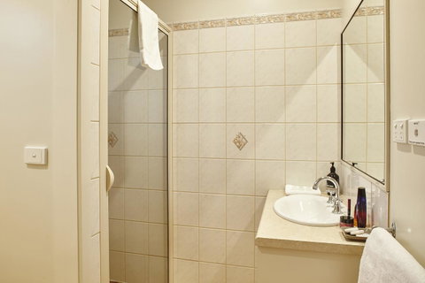 Goldfield Holiday Units - Maitland Accommodation 6