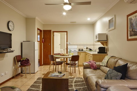 Goldfield Holiday Units - Maitland Accommodation 9