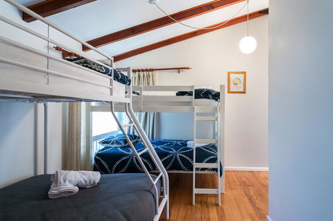 Beach Front Beauty - Ocean Front Views - Maitland Accommodation 12