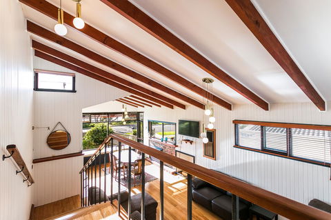 Beach Front Beauty - Ocean Front Views - Maitland Accommodation 5