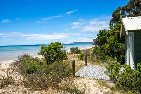 Beach Front Beauty - Ocean Front Views - Maitland Accommodation 14