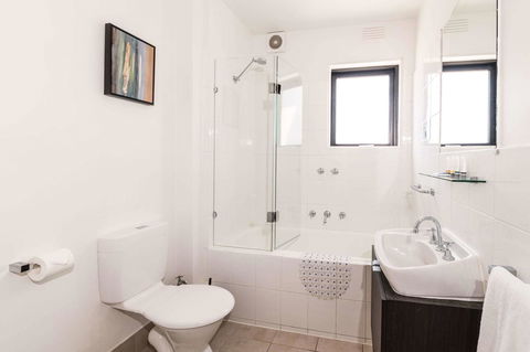Comfort Hotel East Melbourne - Maitland Accommodation 2