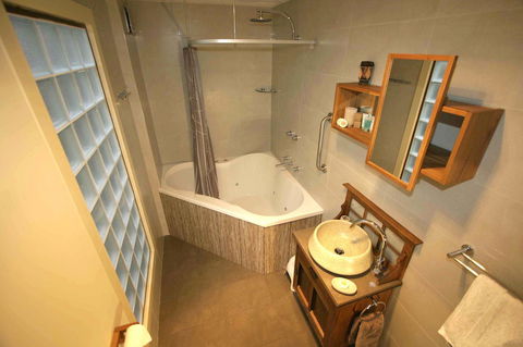 Azen Haven - Maitland Accommodation 20