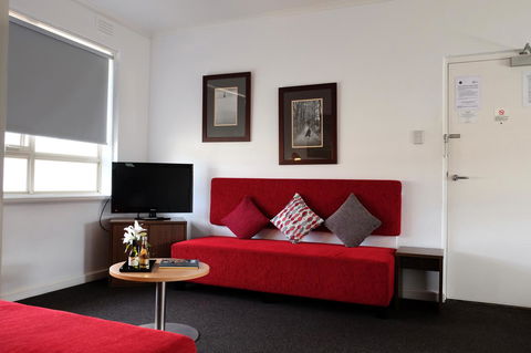 MAC South Yarra By Melbourne Apartment Collection - Maitland Accommodation 3