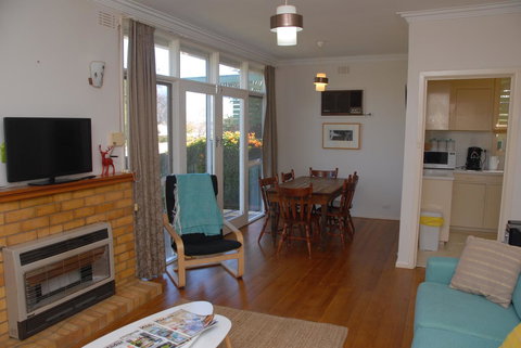 Green Grove - Maitland Accommodation 10