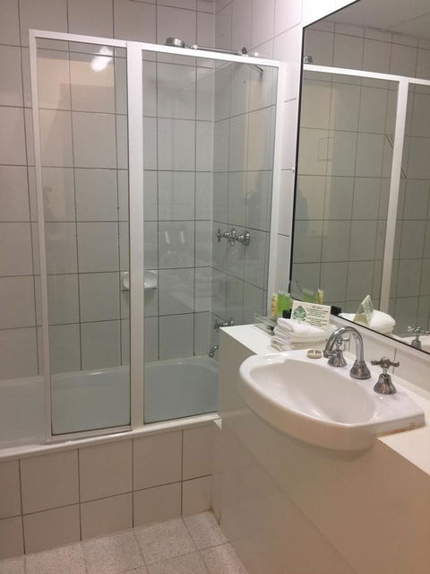 Eltham Gateway Hotel & Conference Centre - Maitland Accommodation 24