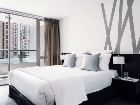 Quay West Suites Melbourne - Maitland Accommodation 17
